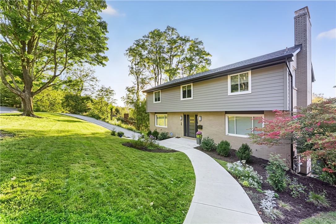 736 Pinetree Road, Mt Lebanon, PA 15243 — photo 2