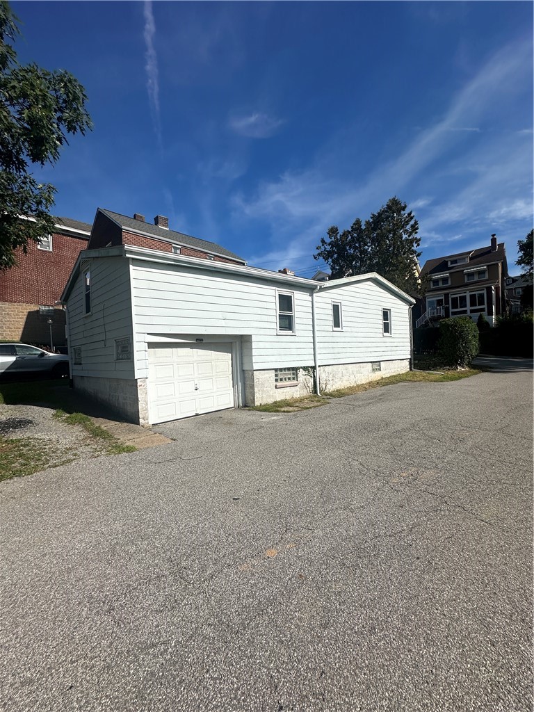 1107 Wisconsin Ave — photo