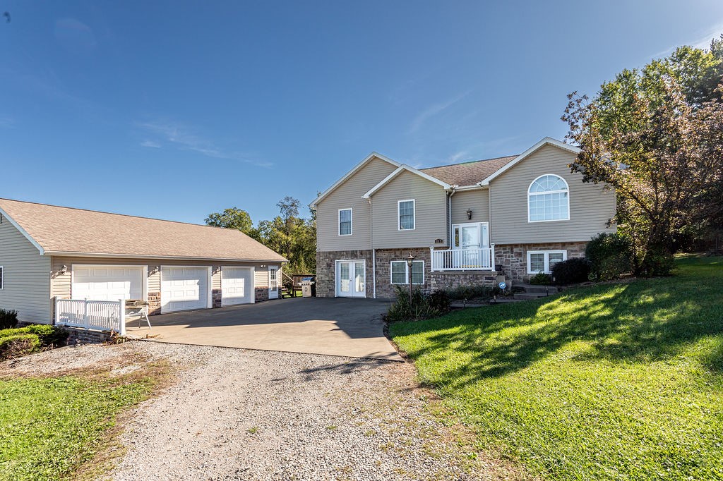 115 Maple Hill Lane — photo