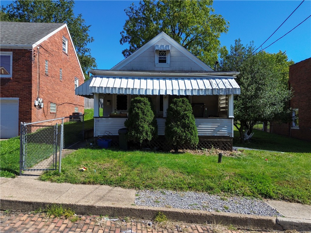 1231 Holmes Street — photo