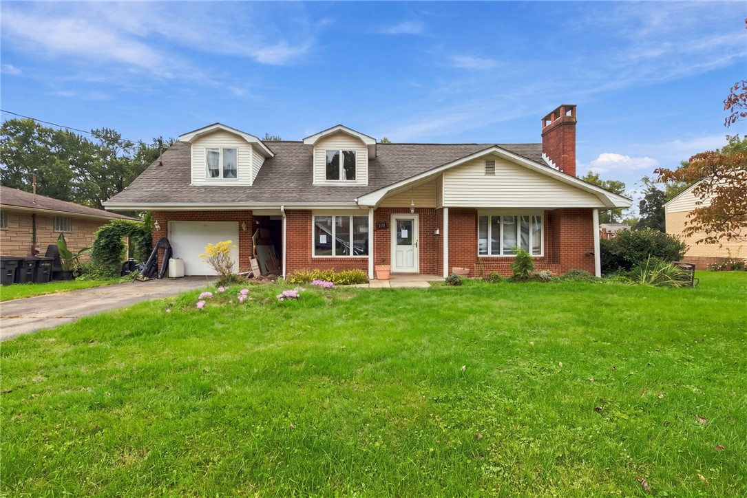 712 William Dr — photo