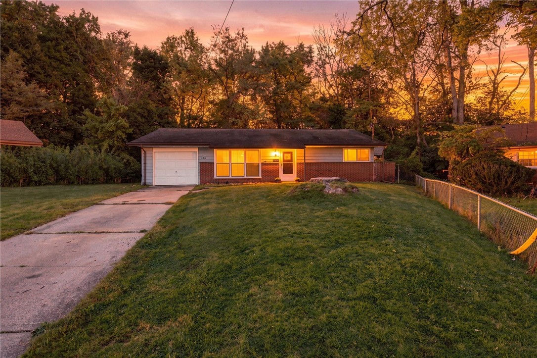 809 Hackberry Dr — photo
