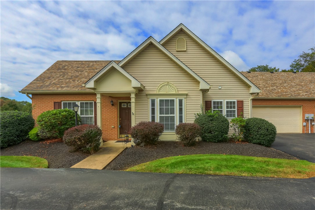 724 Spencer Woods Drive — photo