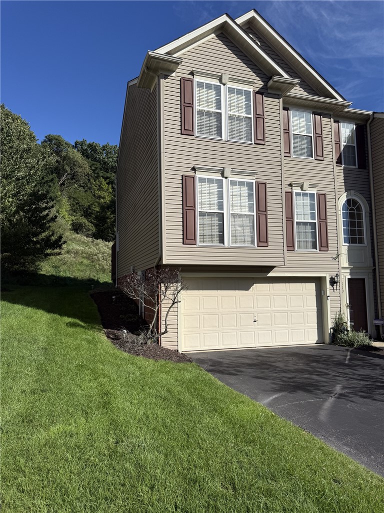 710 Bush Dr — photo