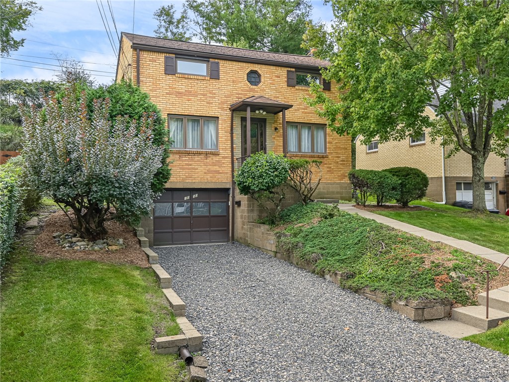 1050 Ardmore Manor Dr — photo