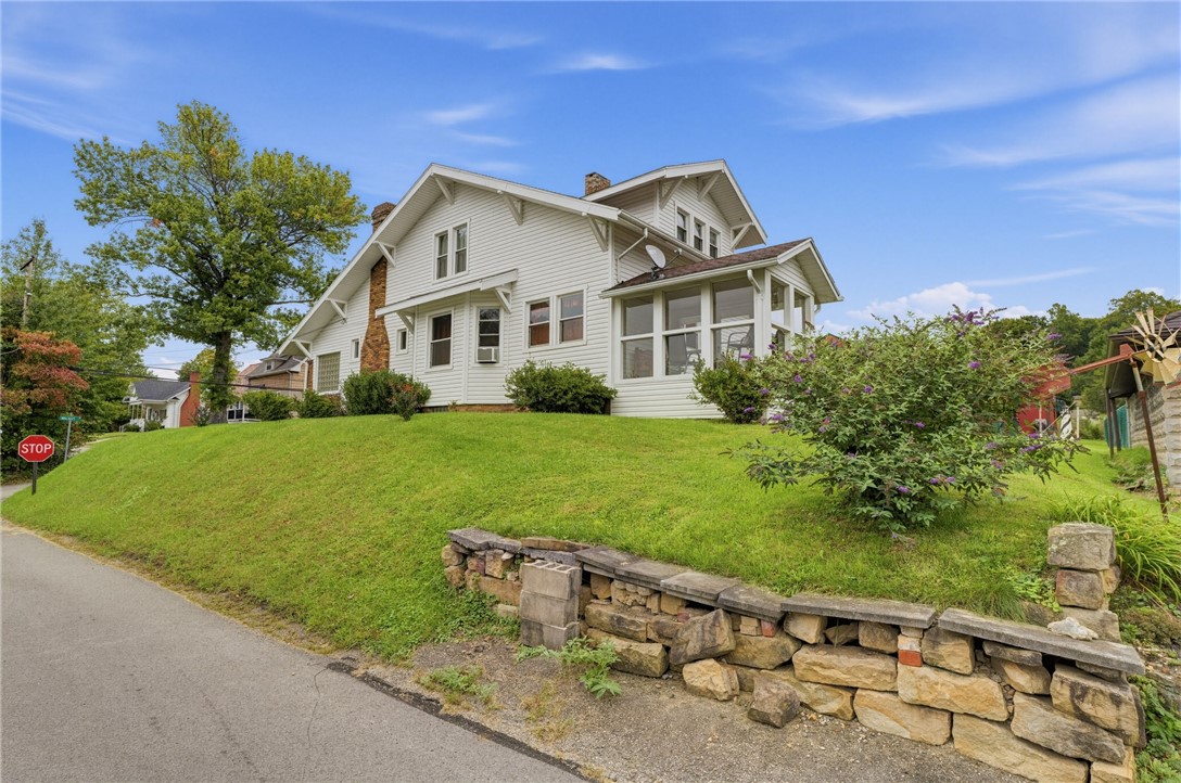 202 Walnut Street — photo