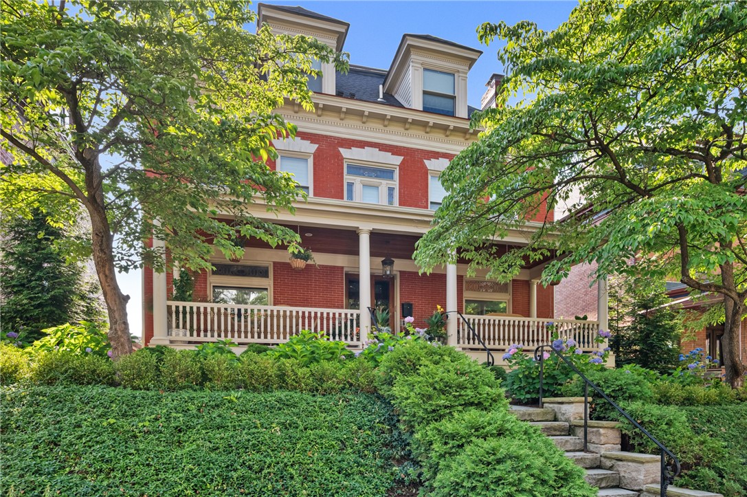 329 S Graham St — photo