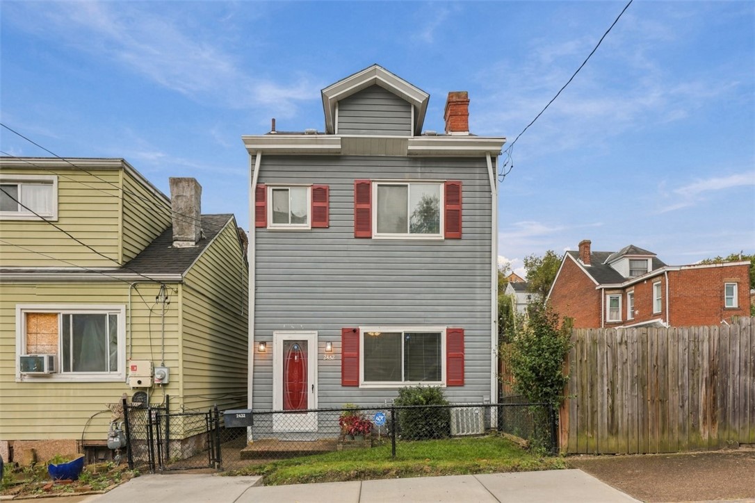 2432 Patterson Street — photo