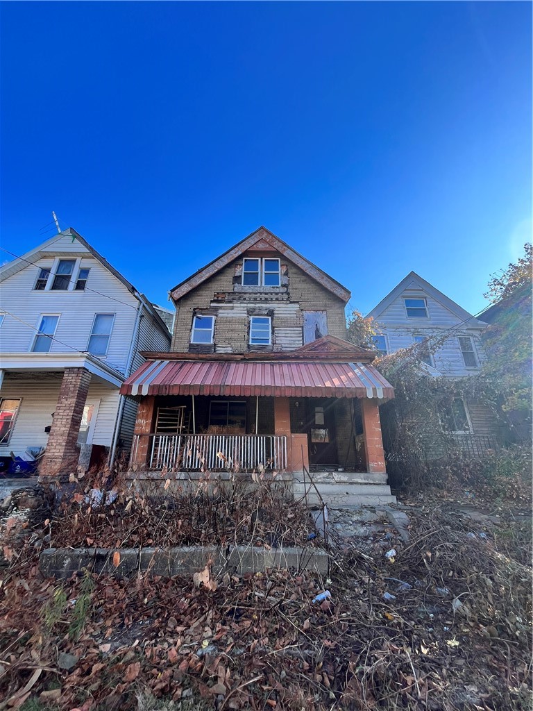 852 Inwood St — photo