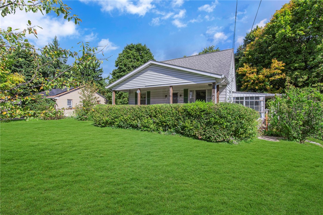 4490 Tuscarawas Rd. — photo