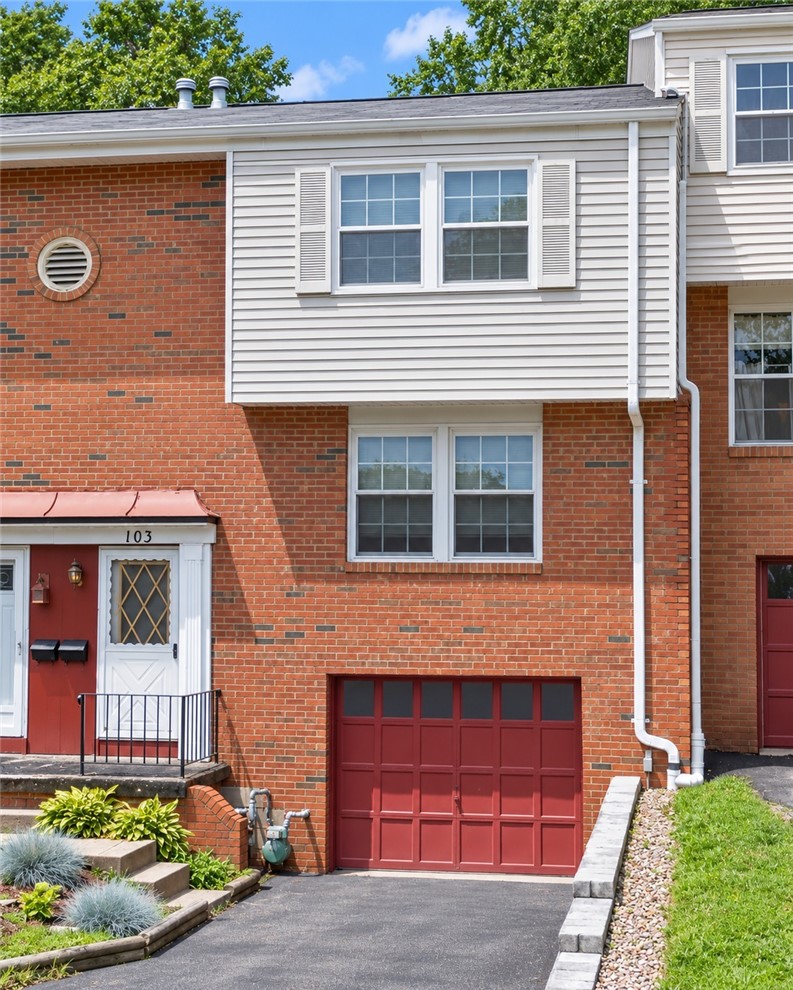 103 Hickory Cir — photo