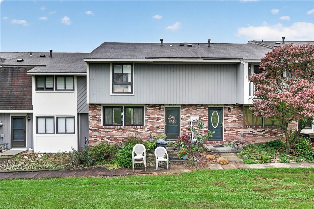 2527 Hunting Ridge Trail — photo