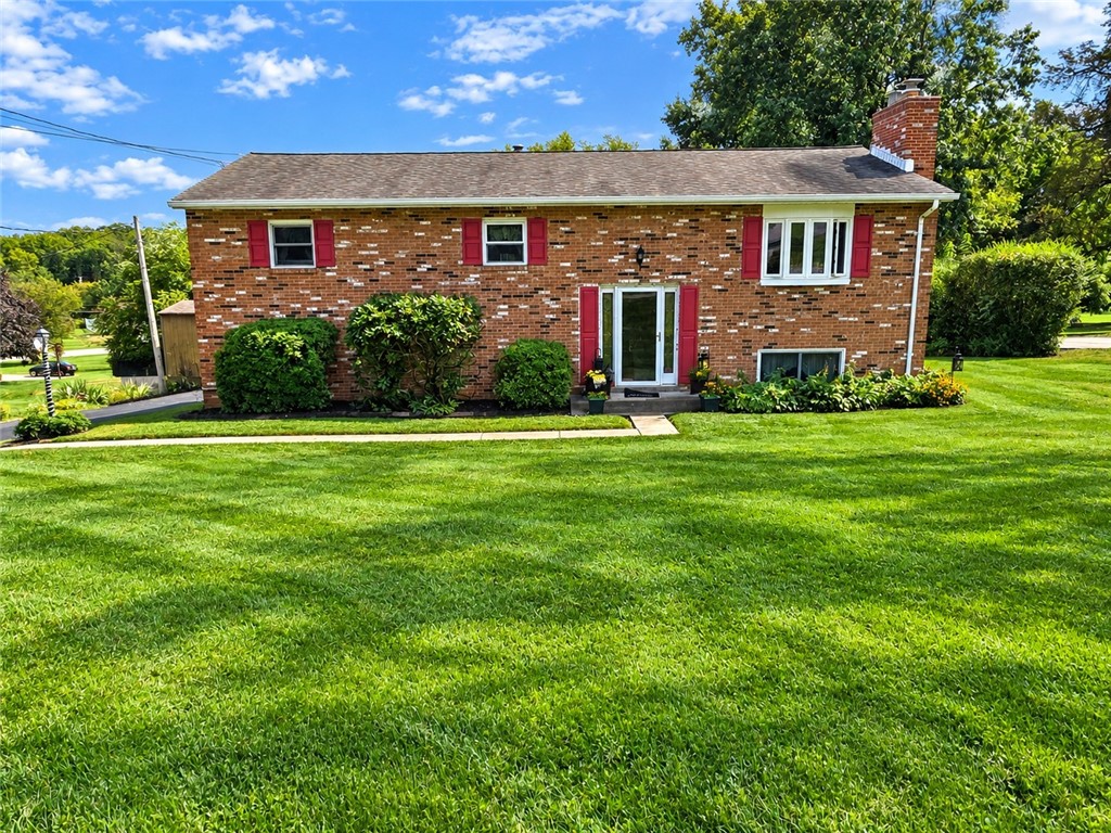 102 Carol Dr — photo