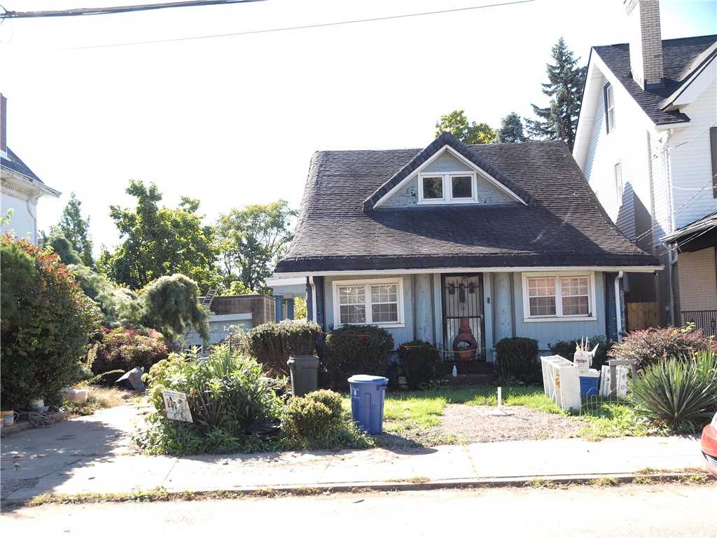 6338 Stanton Avenue — photo