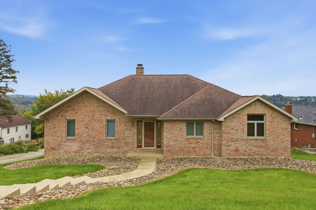 1411 John Dr — photo