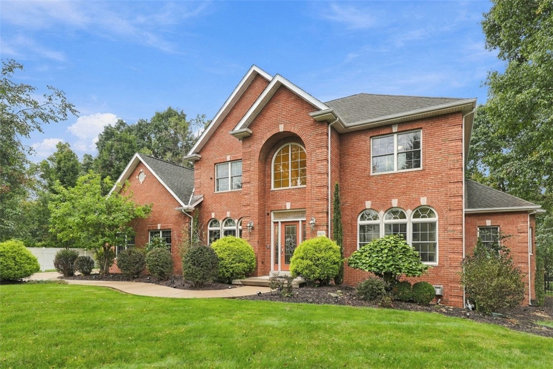 1016 Diane Ln — photo