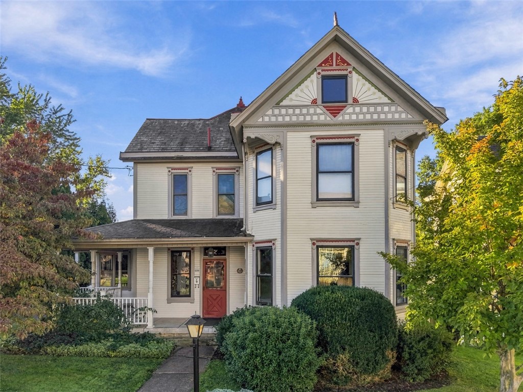 352 E New Castle Street — photo