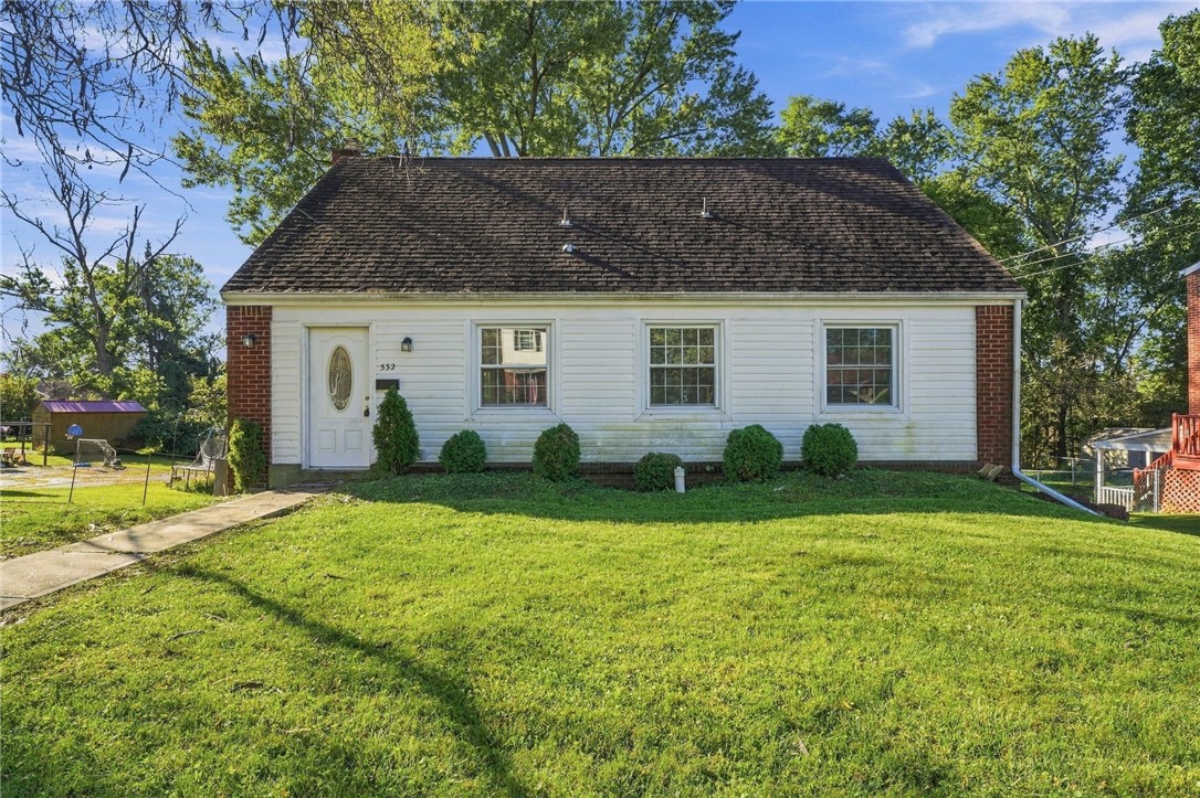332 Bryant Dr — photo