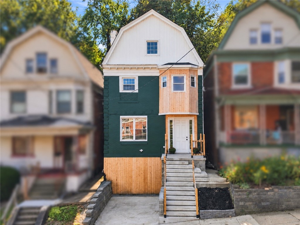 5446 Black Street — photo