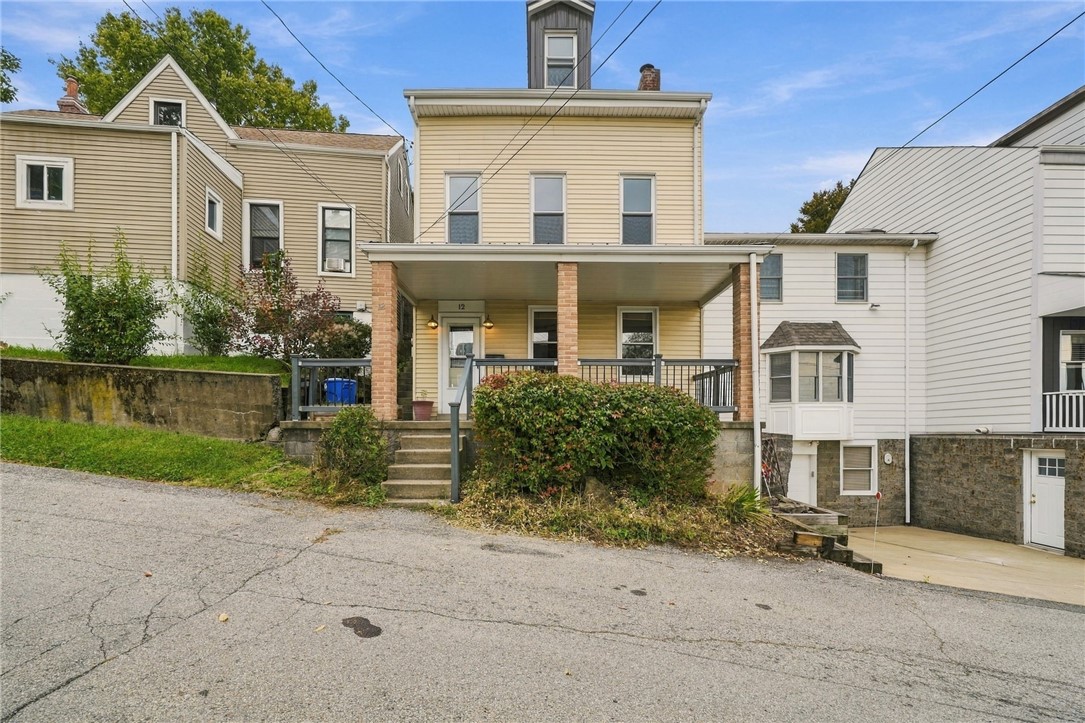 12 Luty Ave — photo
