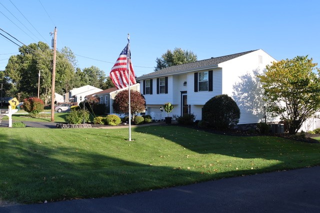 119 Oberlin Dr — photo