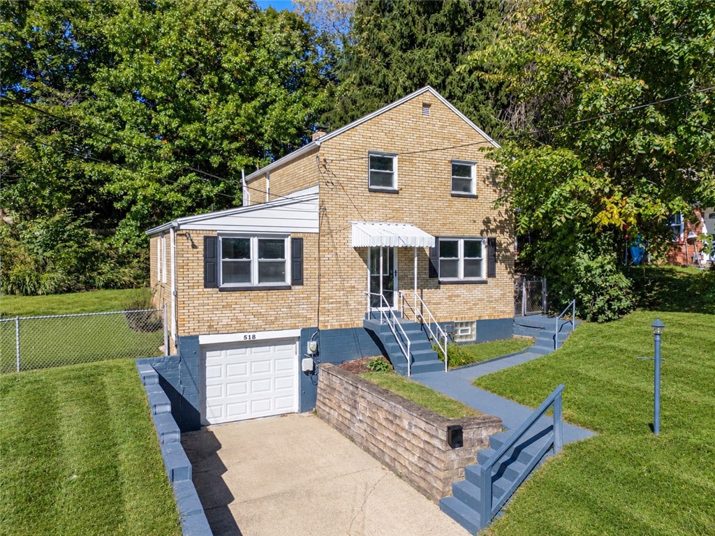 418 Pennwood Dr — photo