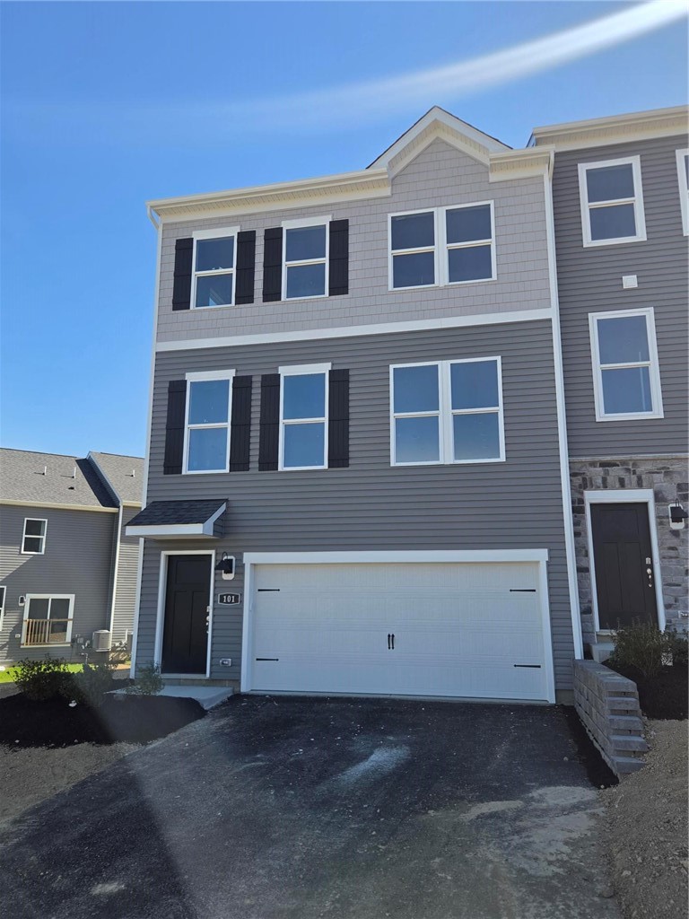 101 Laurel Hills Drive — photo