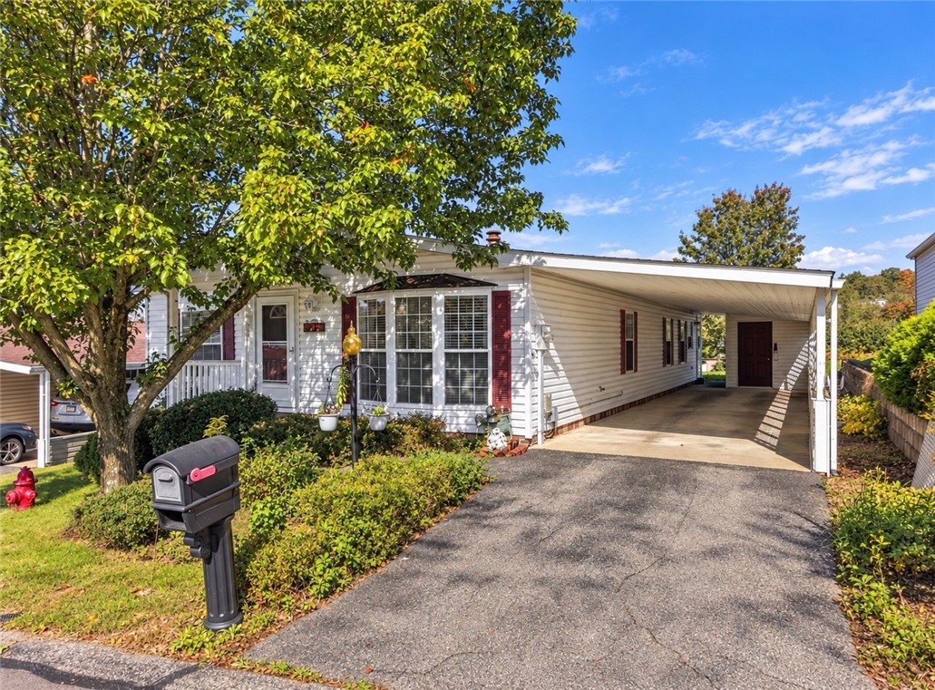 39377 Montour Ct — photo