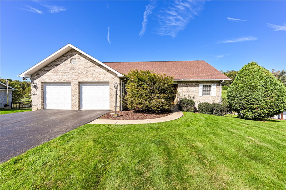107 N Hazelnut Drive — photo