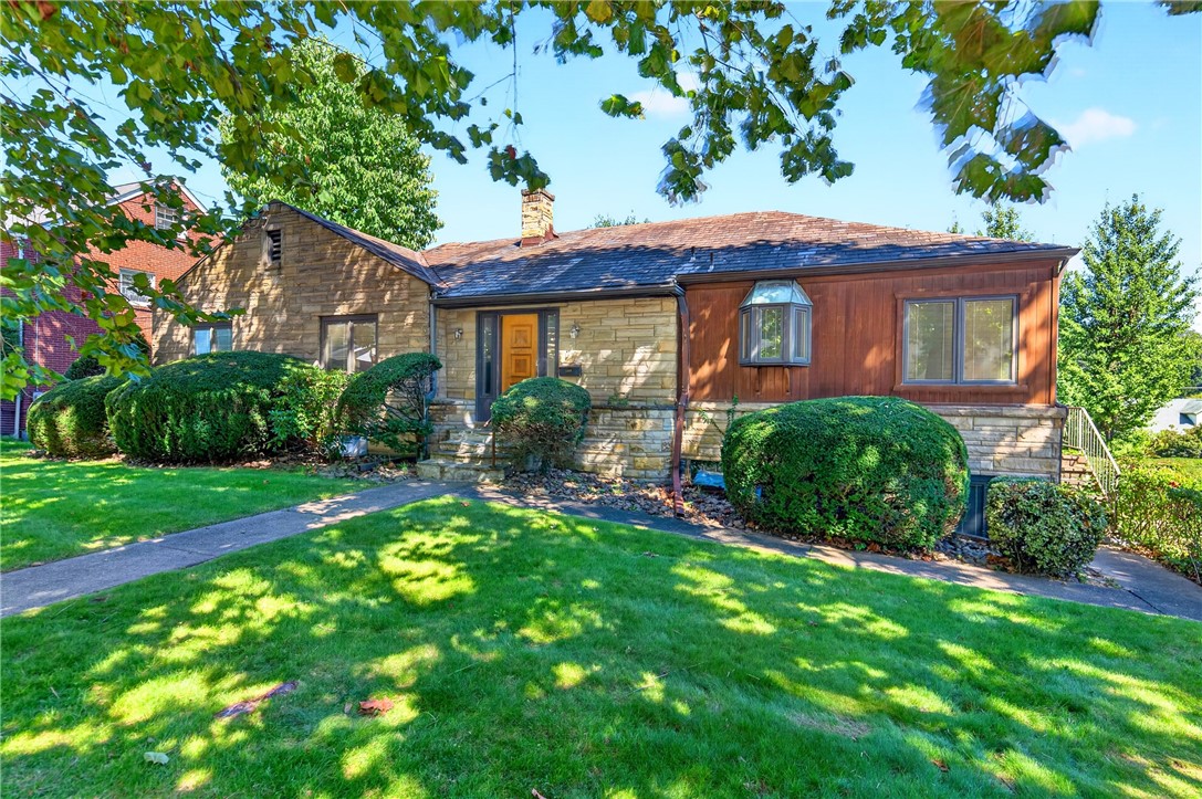 1309 Summit St — photo