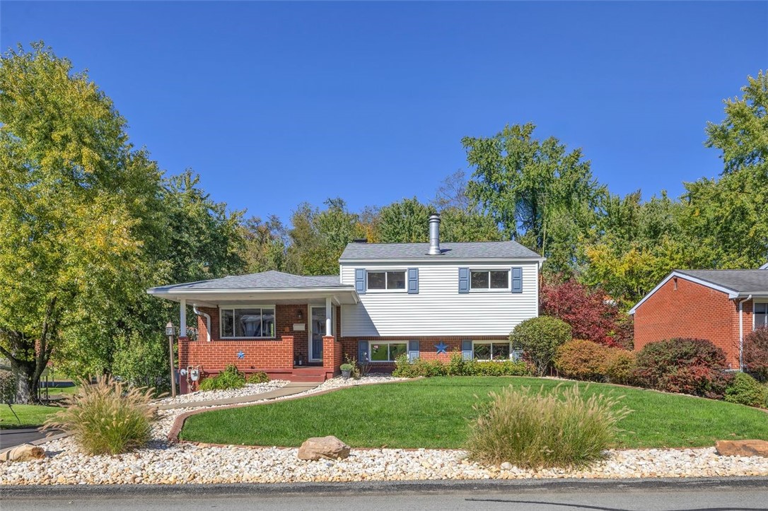 820 Niagara Drive — photo
