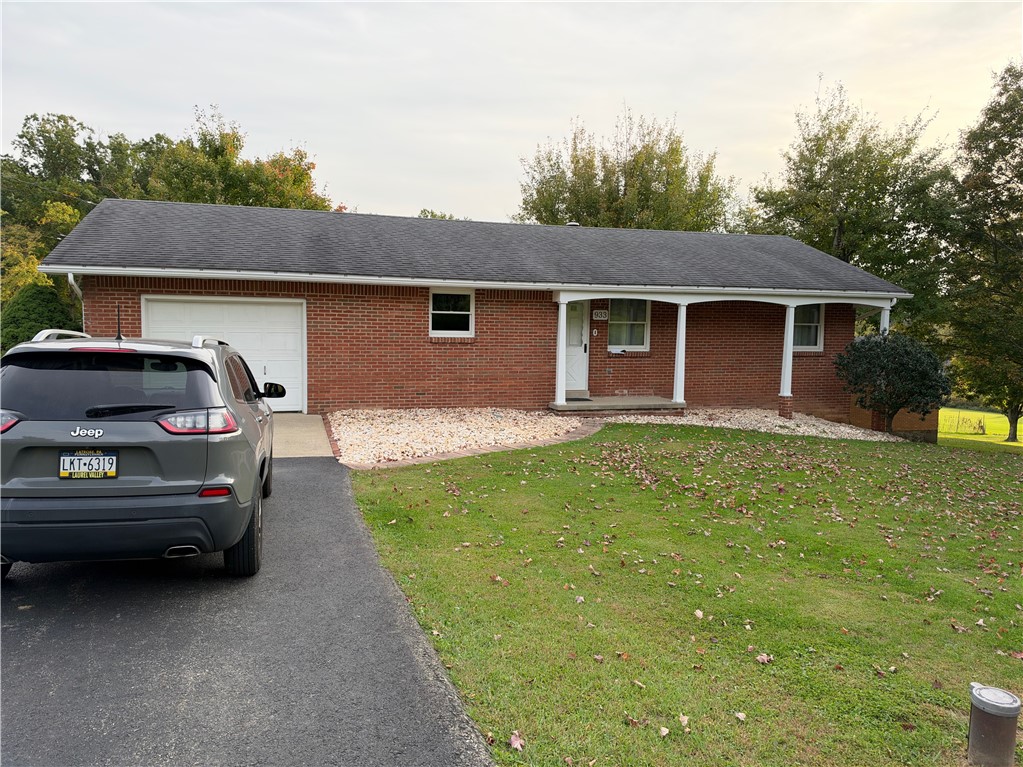 933 Youngstown Ridge Rd — photo