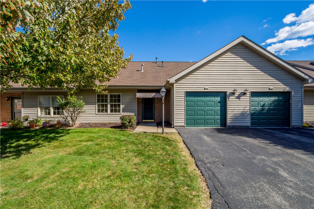 1407 Greenbriar Ct — photo