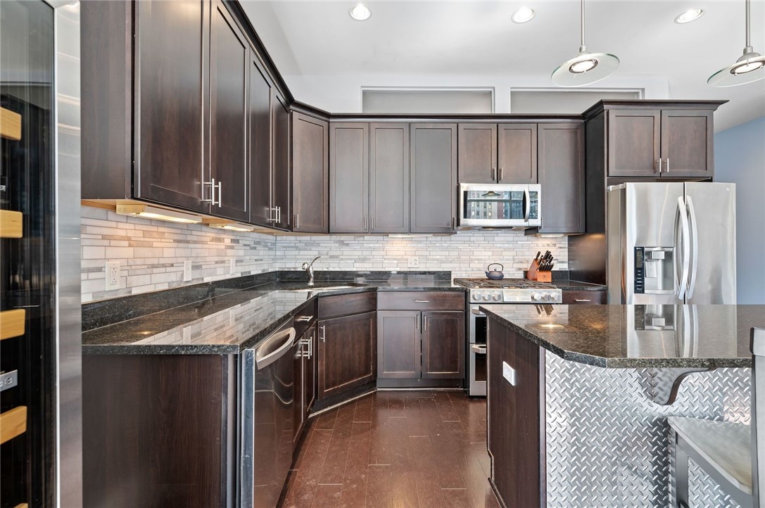 301 5th Ave Unit 719 — photo