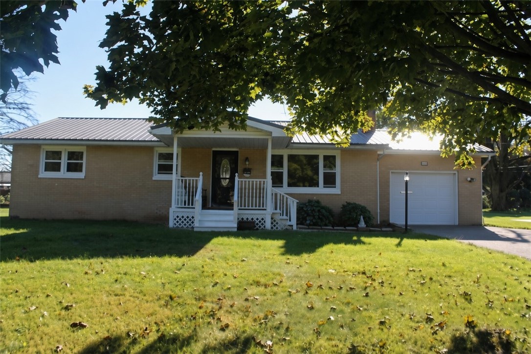 44 Valley View Dr — photo