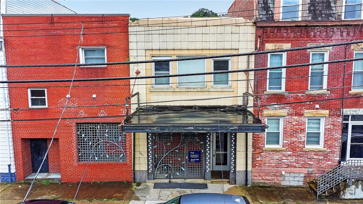 1912 Jane St Unit 4 — photo