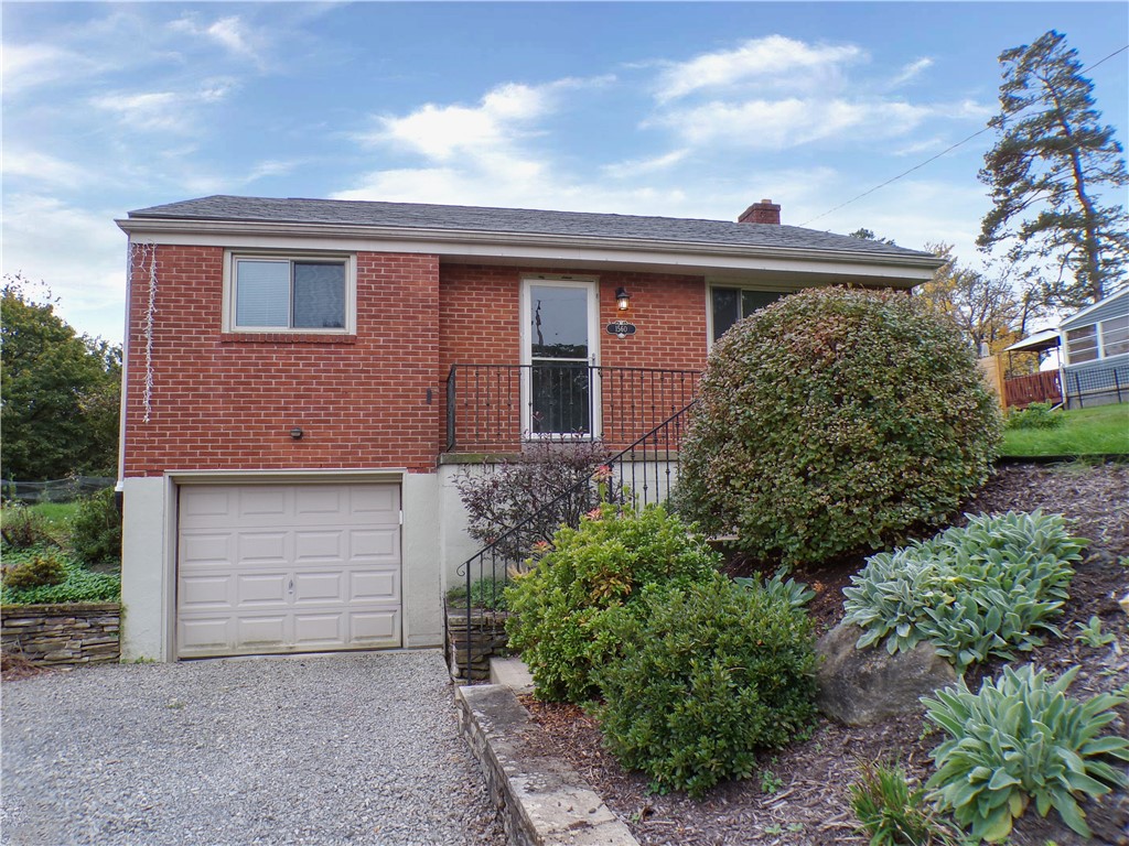 1560 Duncan Dr — photo