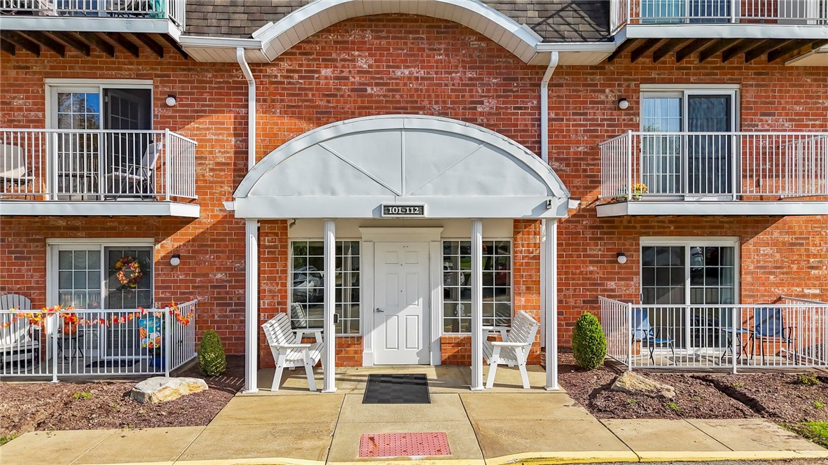 108 Clubhouse Dr — photo