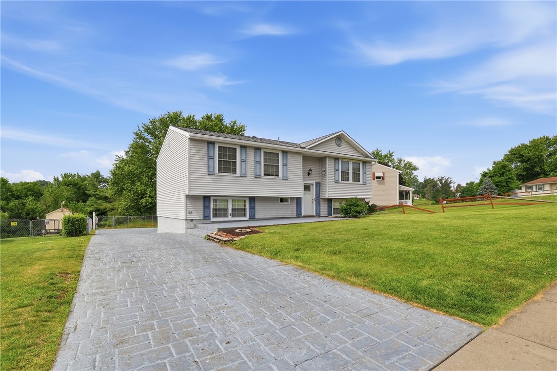 113 Cranbrooke Dr — photo