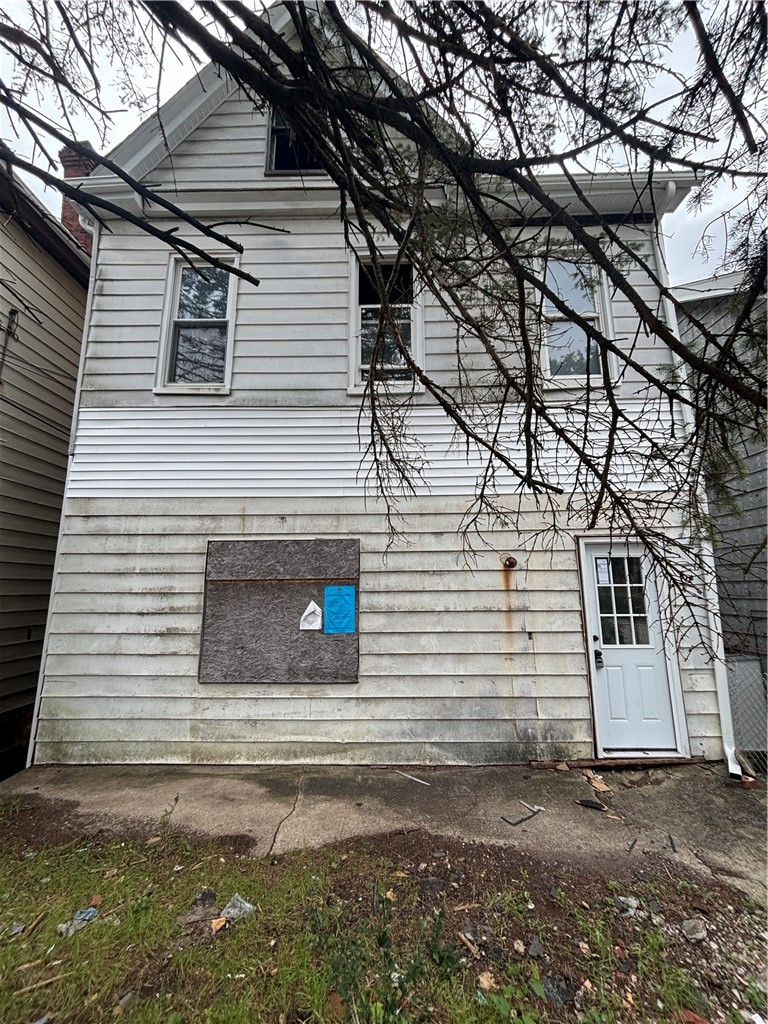 86 Lafferty Ave — photo