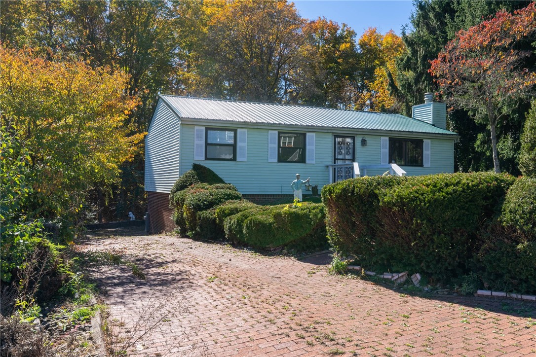 265 Sherwood Dr — photo