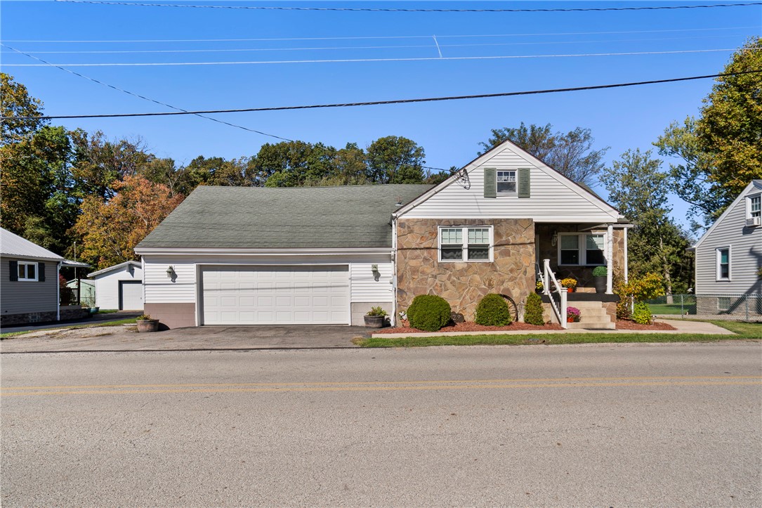 129 Township Drive — photo