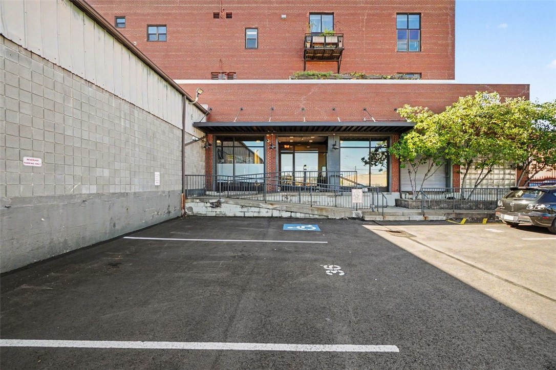 2250 Mary Street Unit 306 — photo