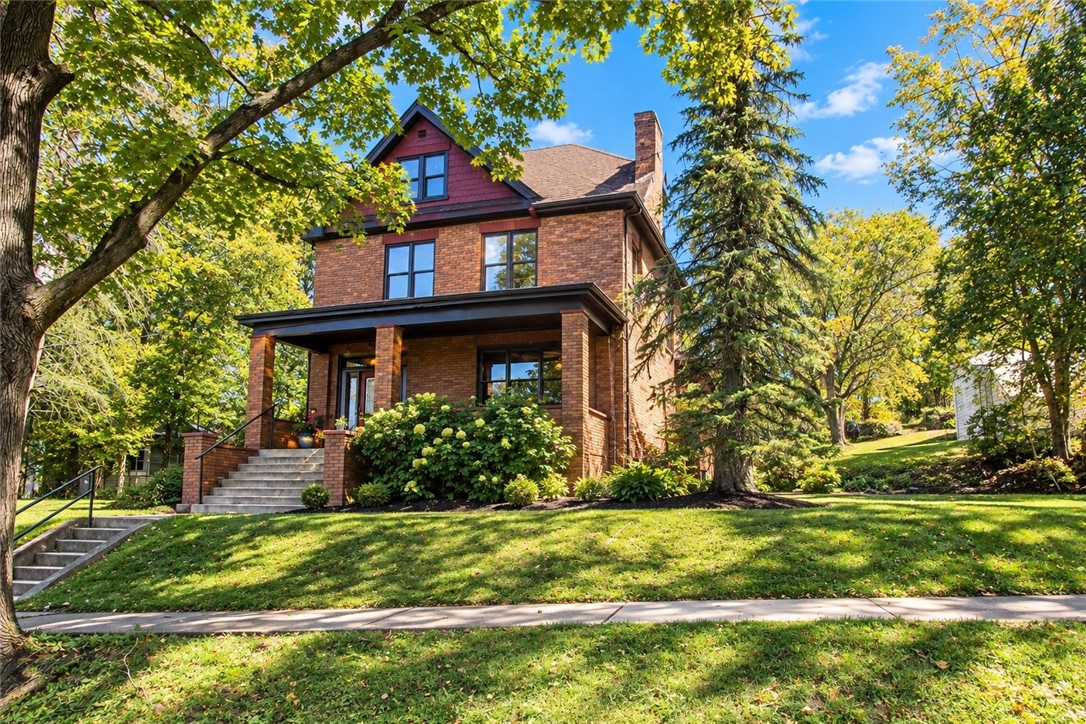 144 Glenwood Dr — photo
