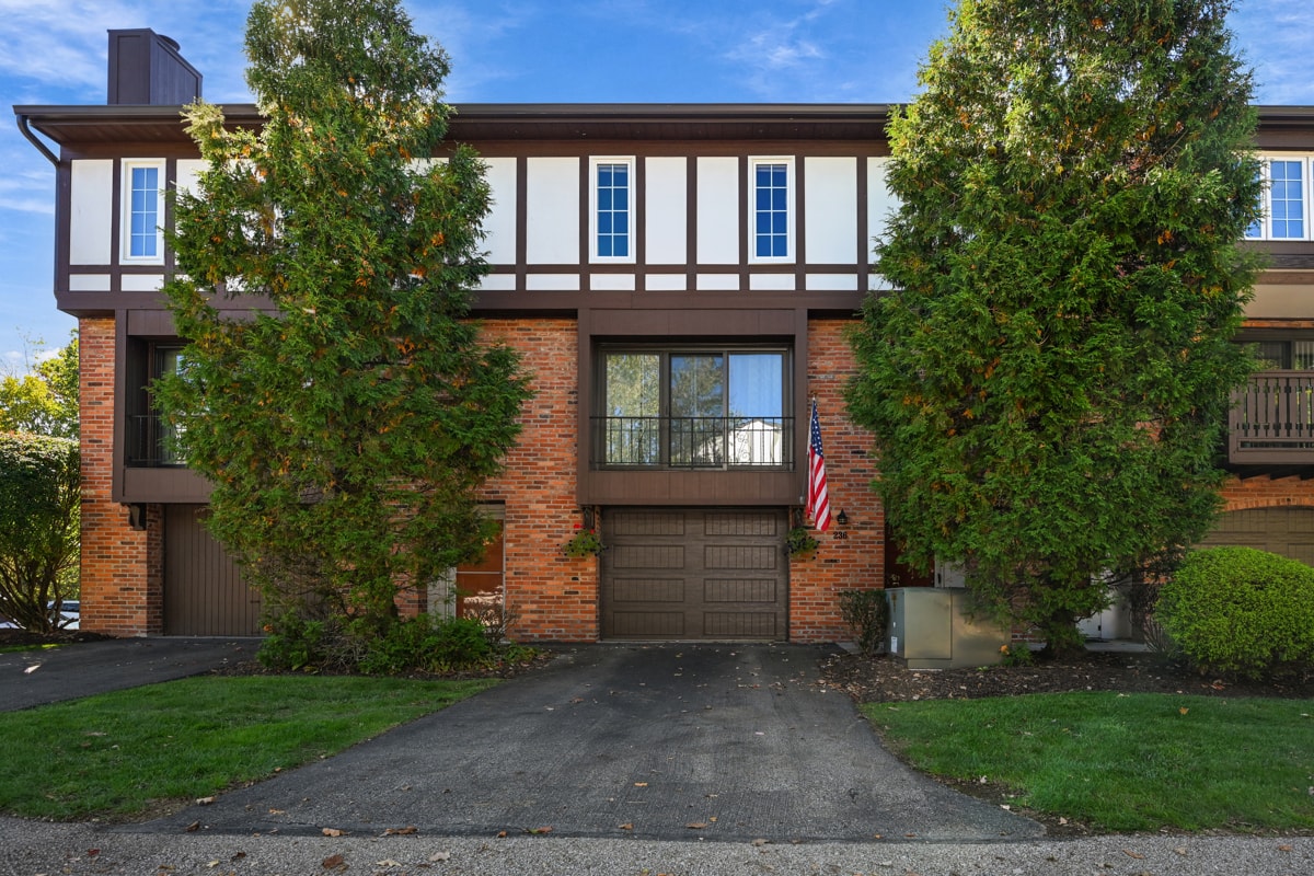 236 Woodbridge Drive — photo