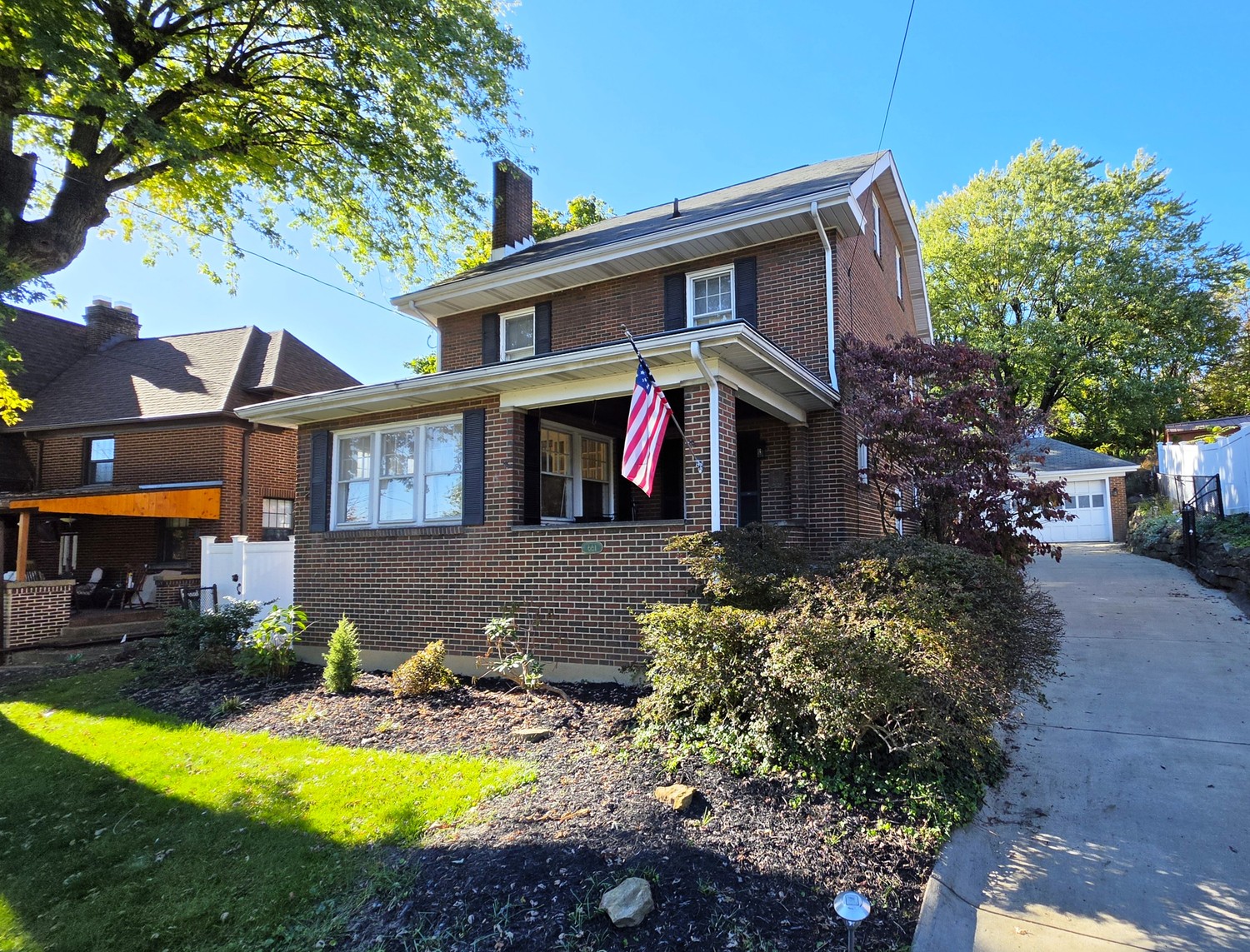 661 E Beau Street — photo