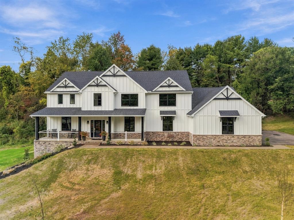 105 Old Indian Trail Rd — photo