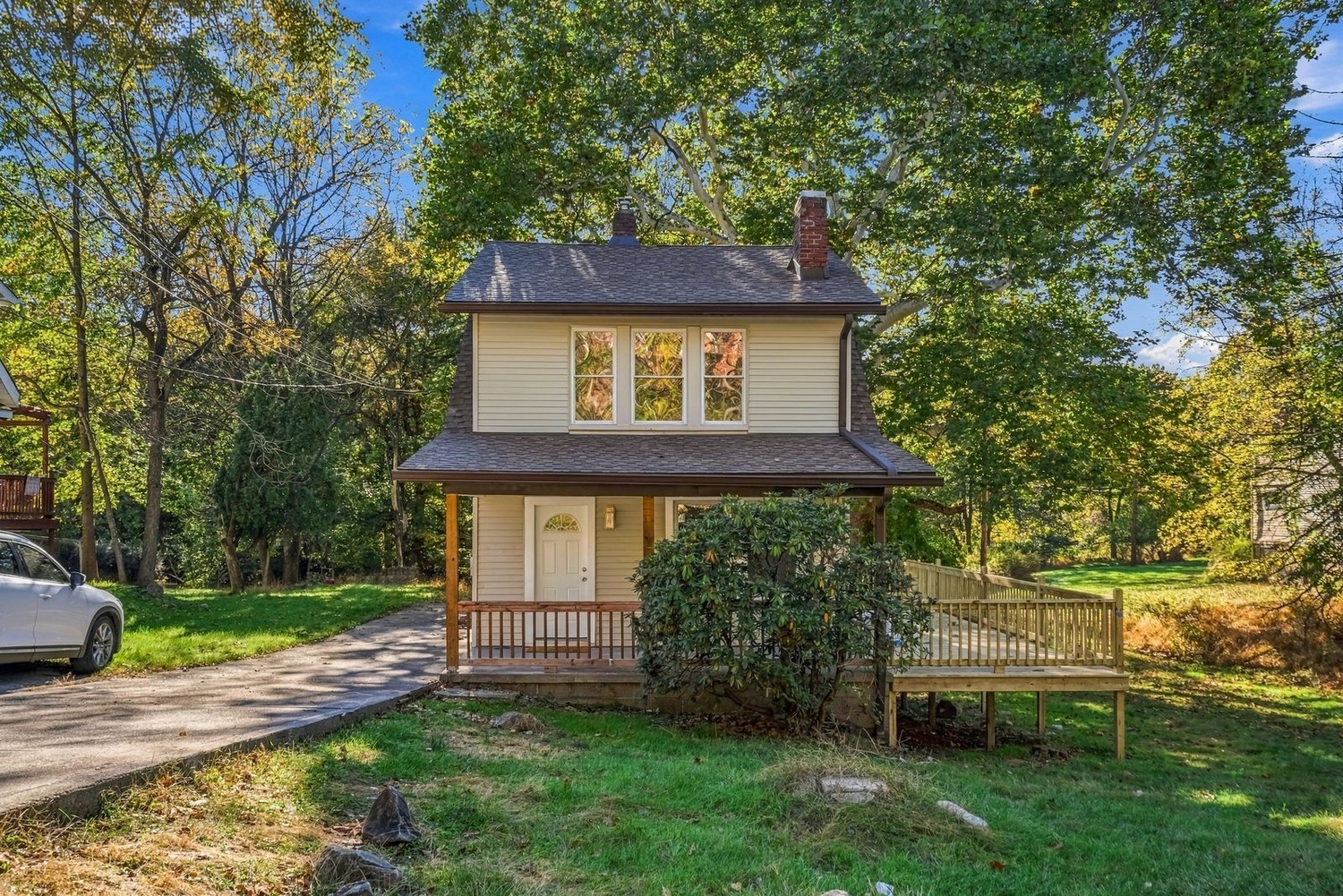 162 Stephens Lane — photo