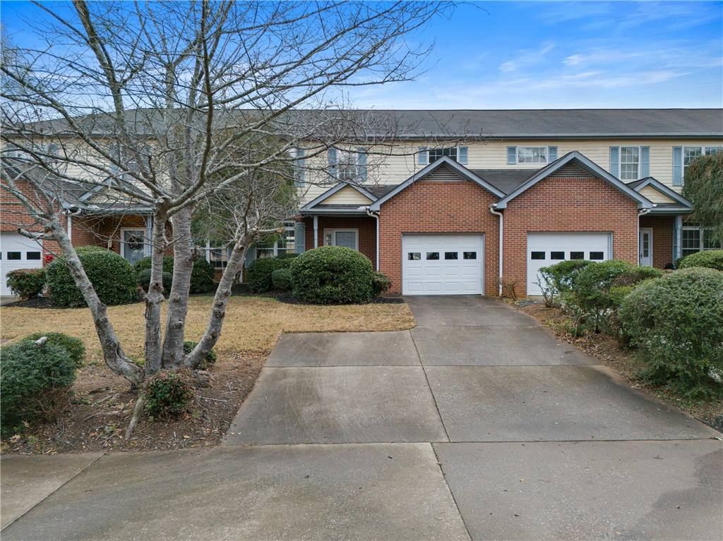 902 Autumn Oaks — photo