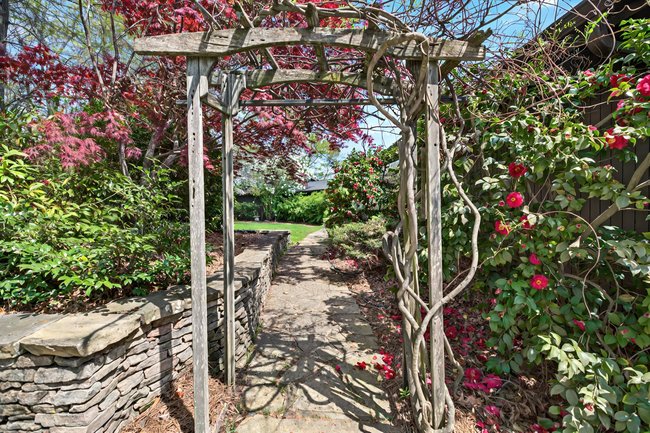 2916 Rambling Path Drive, Anderson, SC 29621